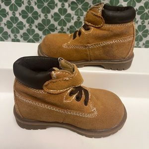 Waterproof Kids Boots!!